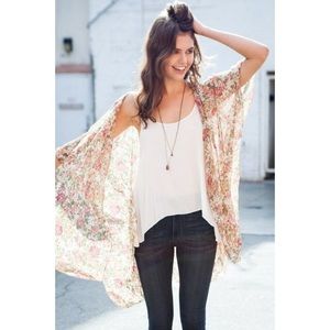 Brandy Melville Floral Kimono
